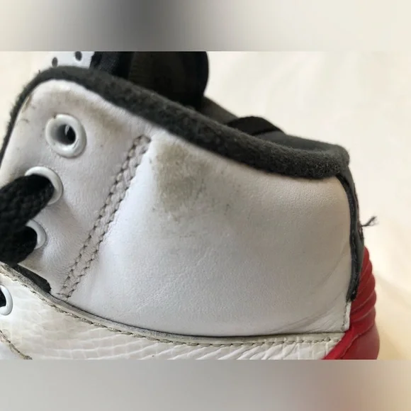 Nike Air Jordan 2 Chicago— Size 4Y USED NO BOX - Picture 3 of 14